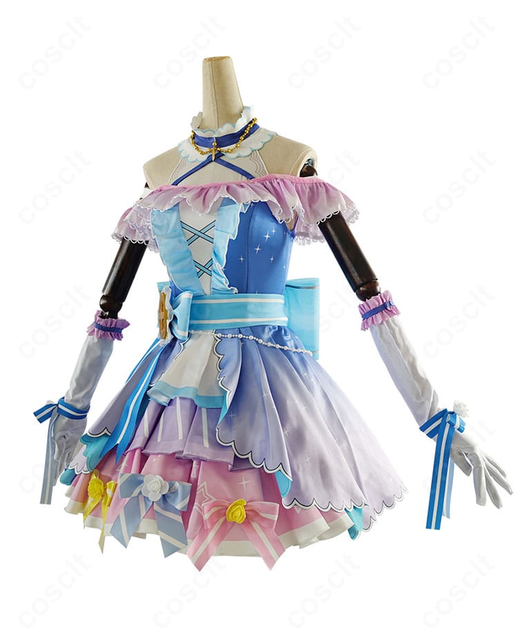 園田海未 コスプレ衣装のサイドビュー。立体感のあるシルエットとウエストラインの見え方を強調した画像