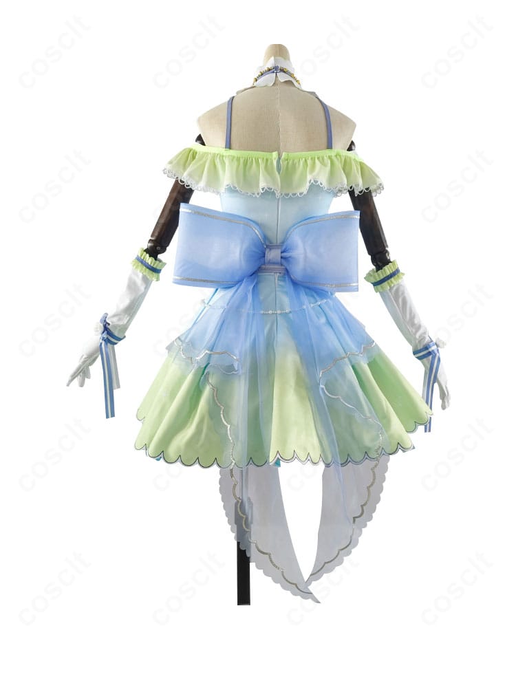 南ことり カウントダウンライブ編コスプレ衣装の背面ディテール。後ろ側の装飾配置とシルエットをチェックできる画像。