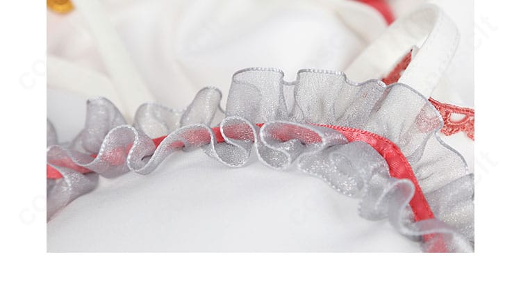 襟元装飾の詳細。猫耳テイストのカラーリングで、猫日和verらしい可愛さを強調。