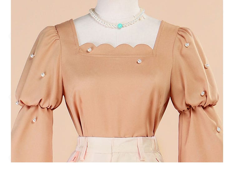 花里みのり 衣装 背面装飾ディテール。リボン結びと背中のラインを美しく再現。