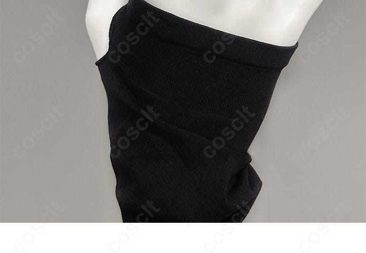 アームカバーのステッチとフィット感の詳細。手元まで美しく見せる設計。