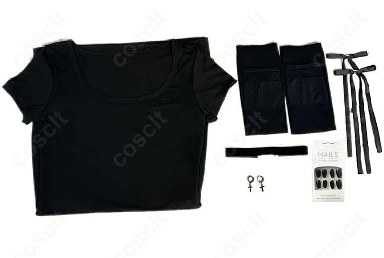 弥海砂コスプレ衣装のセット内容一式。ワンピース、ヘアピン、アームカバー、チョーカー、耳飾り、ネイルを並べて表示。