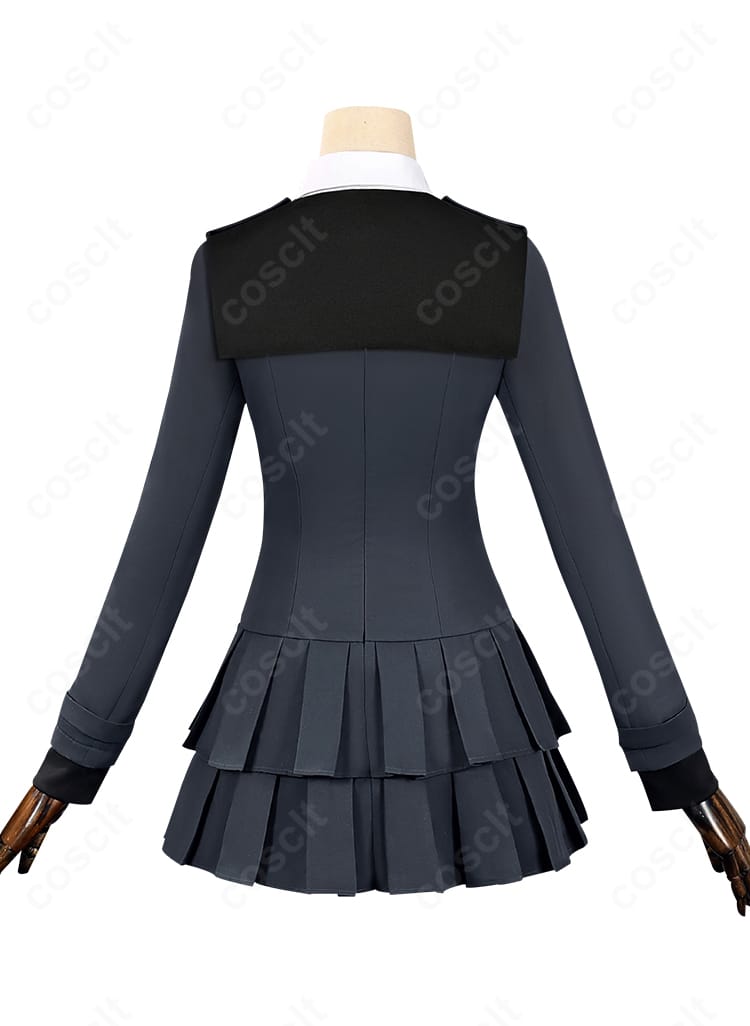 背面のスカートラインと装飾配置が分かる日奈森あむ 制服コスプレ