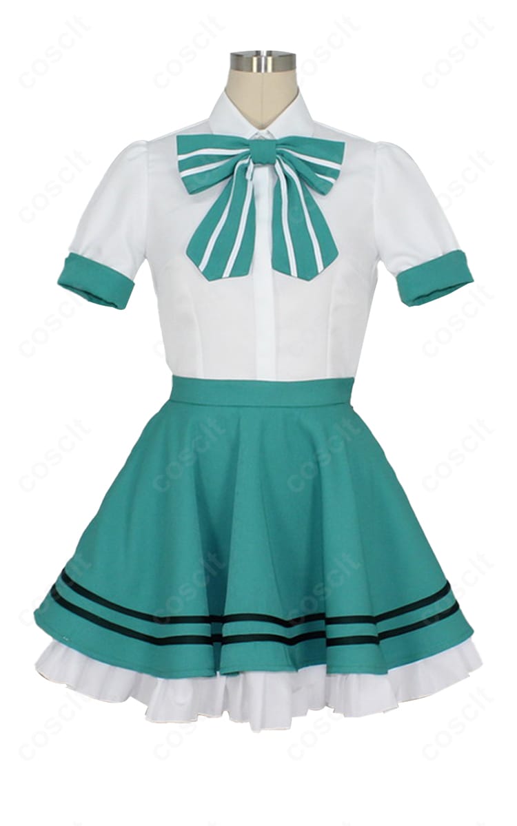 宇治松千夜 メイド服の装飾ディテール。手首飾りや前立てトリムの縫製と質感のクローズアップ。