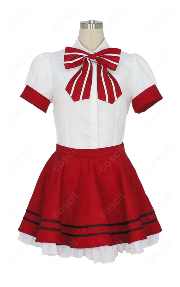 『ご注文はうさぎですか?』ココア メイド服の装飾ディテール。刺繍リボンと端処理の丁寧さ、質感が伝わるクローズアップ。