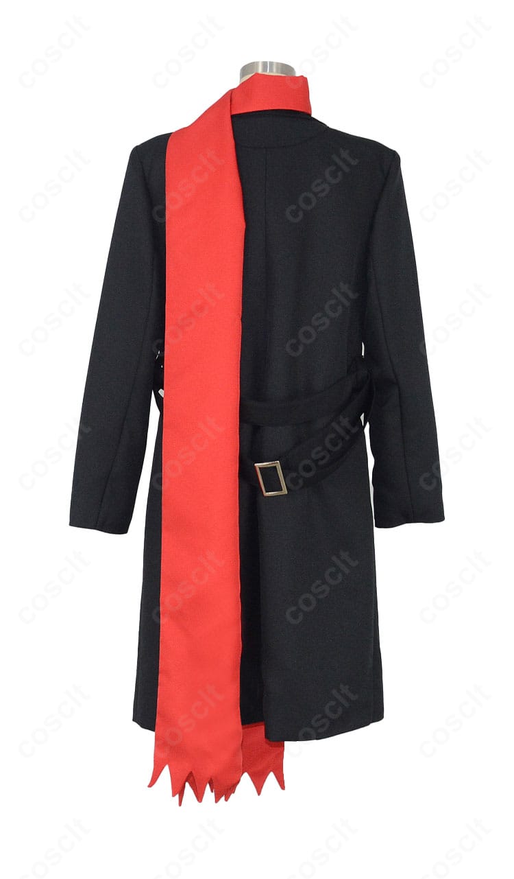 ギルティクラウン 桜満 集 コスプレ衣装の背面。背中の切り替えラインとベルトの後ろ姿を再現したディテール