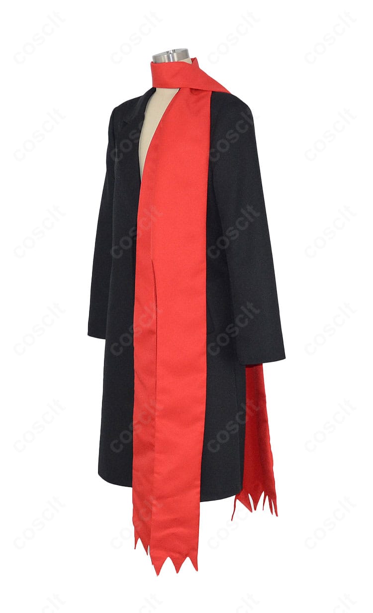 ギルティクラウン 桜満 集 コスプレ衣装の左側面。コート裾のシルエットとマフラーの見え方が分かる角度