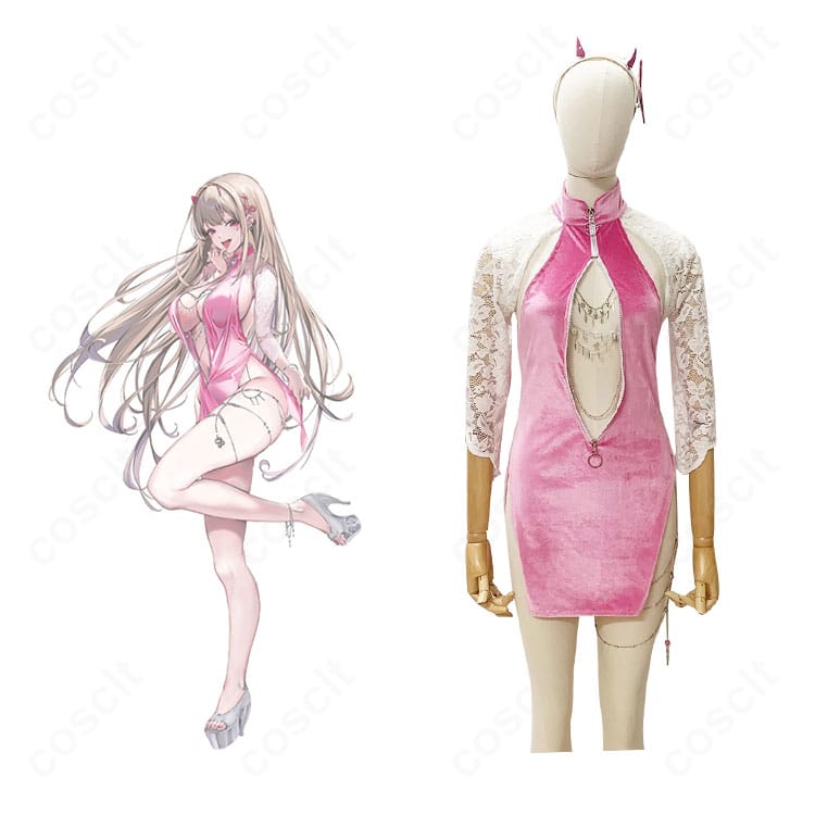 勝利の女神：NIKKE バイパーのコスプレ衣装とキャラクターイメージを並置した正面カット。装飾と脚部ディテールを高再現した仕上がり。