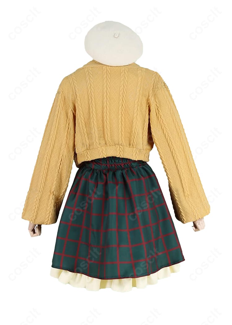 しぐれうい 新衣装（私服）の背面。コートの後ろ姿のラインや裾の広がり、襟周りのデザインが分かる画像。