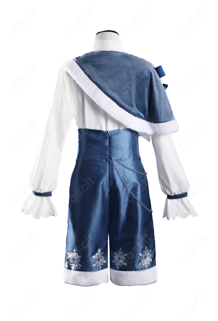 SNOW MIKU 2025 鏡音レン 衣装の背面。背中の装飾配置とシルエット、ショールの流れを詳細に撮影。