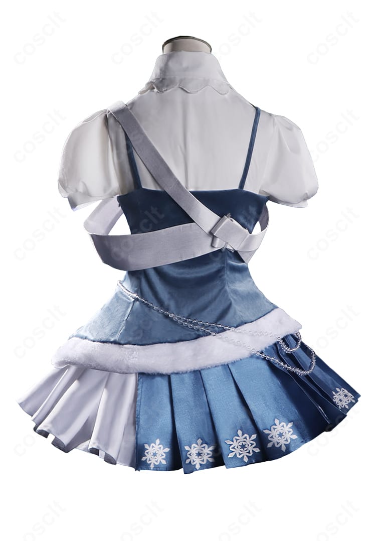 背面全景。リボンや背面の切替ライン、ポンポン配置などSNOW MIKU 2025リン衣装の後ろ姿