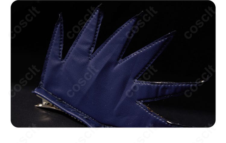 アクセサリー装飾の詳細。ラクス・クライン衣装のパーツ構成と質感に焦点