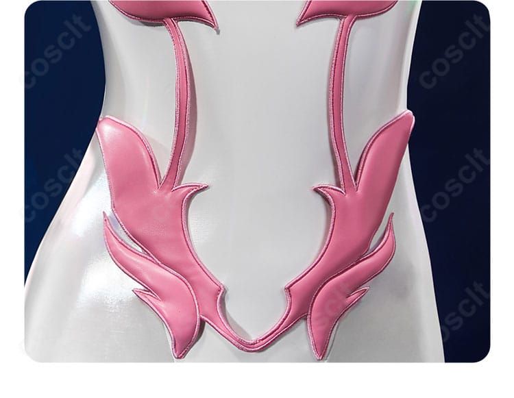 腰部装飾の近接。精密な縫製とアクセントカラーを示すラクス・クライン パイロットスーツ