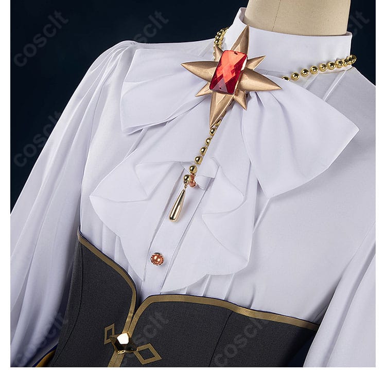 首飾り装飾の別角度。ペンダントトップの造形とチェーン長のバランスが分かる。