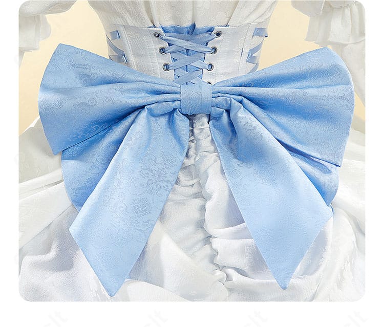 ゴシックドレス背面の蝶結び装飾ディテール。シワの入り方まで再現された作り込み