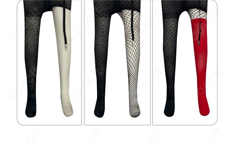 ストッキングのディテール。脚元の柄やトーンの見え方を示す拡大画像。