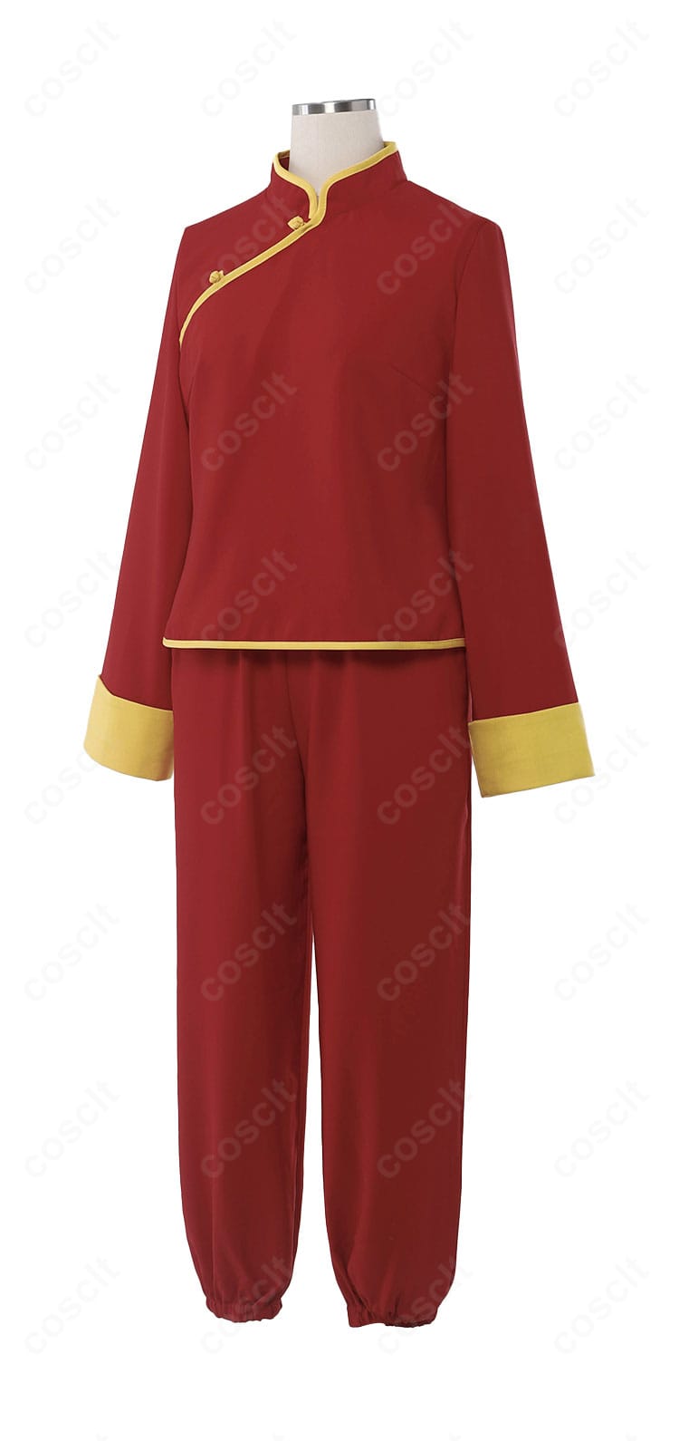 銀魂 神楽 チャイナ服コスプレの側面カット。サイドスリットとシルエットのフィット感を確認できる画像。