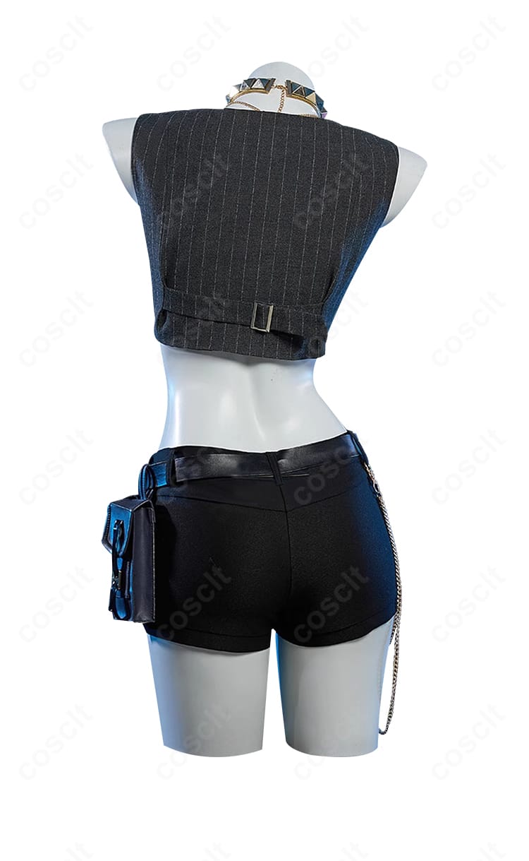 ロザンナ 衣装の背面ディテール。ベルトの位置関係とシルエット形成の要点を確認できる画像