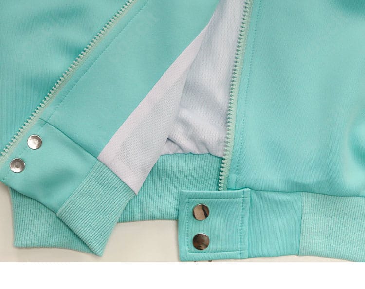 前立てディテールの接写。質感とラインが際立つデザイン