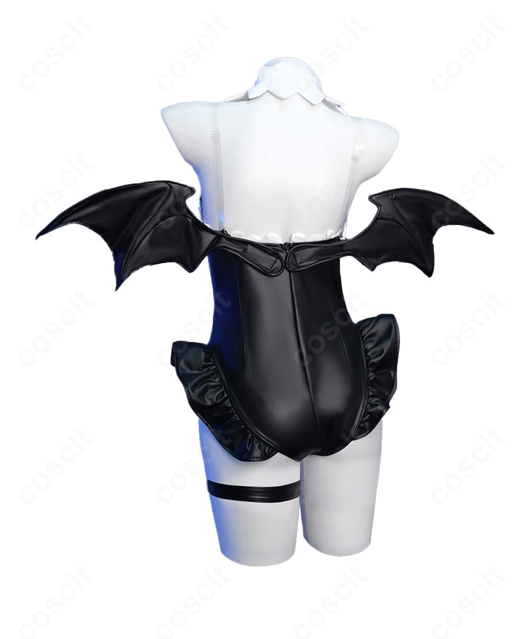 魔法使い帽子のクローズアップ。縁取りや装飾パーツの質感・配置がわかるディテール写真。