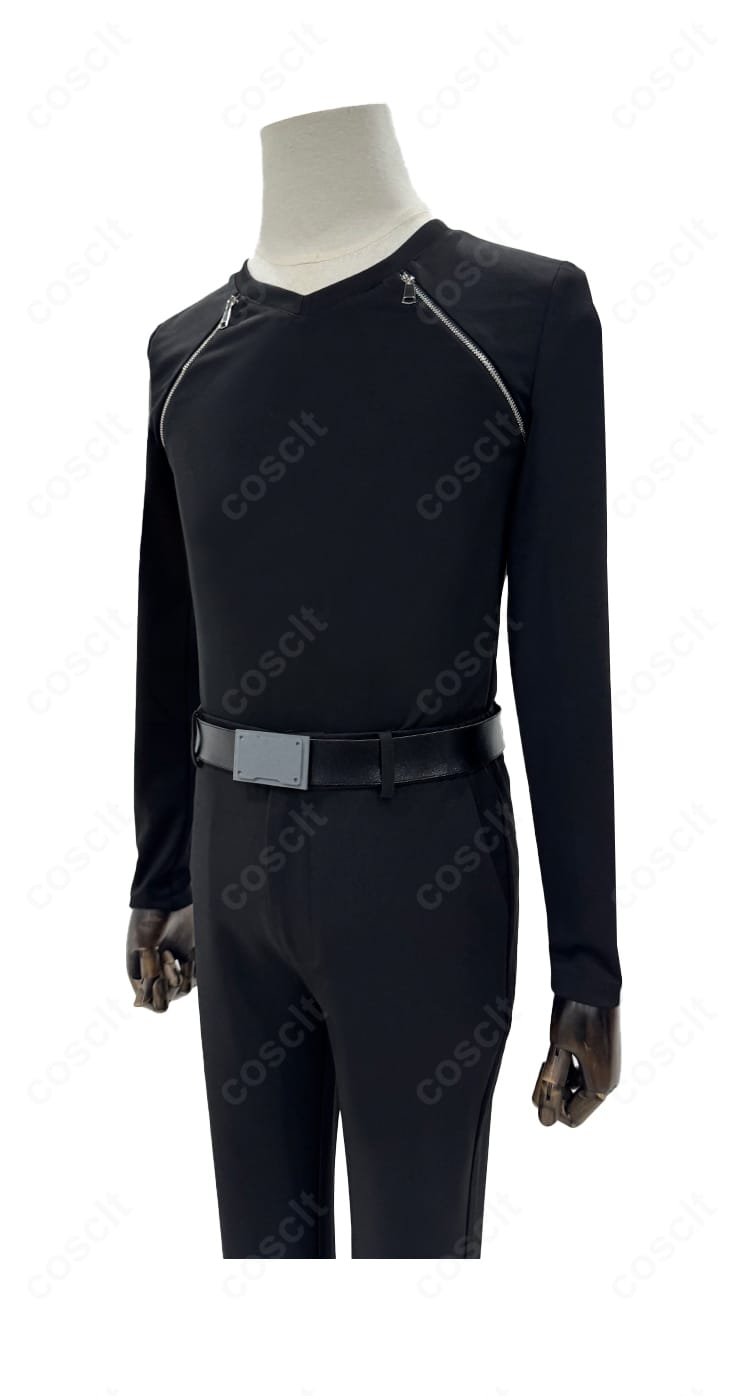 キリト コスプレ衣装 インナー詳細。トップスとズボンの素材感、縫製と質感、動きやすさを示すディテール画像。