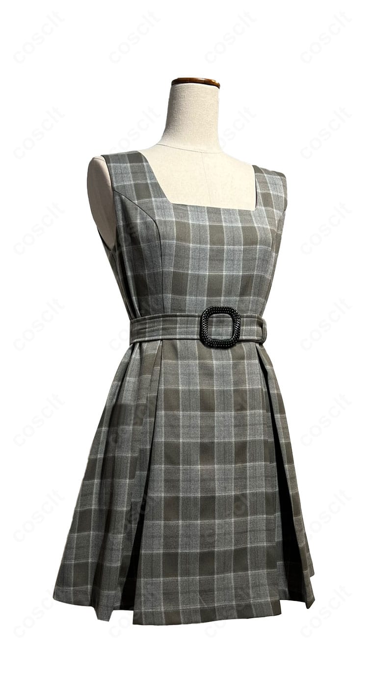 千早愛音 私服コスプレ衣装のスカート前面装飾ディテールの接写