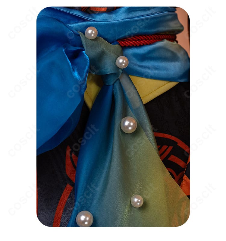 瞬祭礼衣装のウエスト装飾ディテール。金具と紐飾りの仕上がり