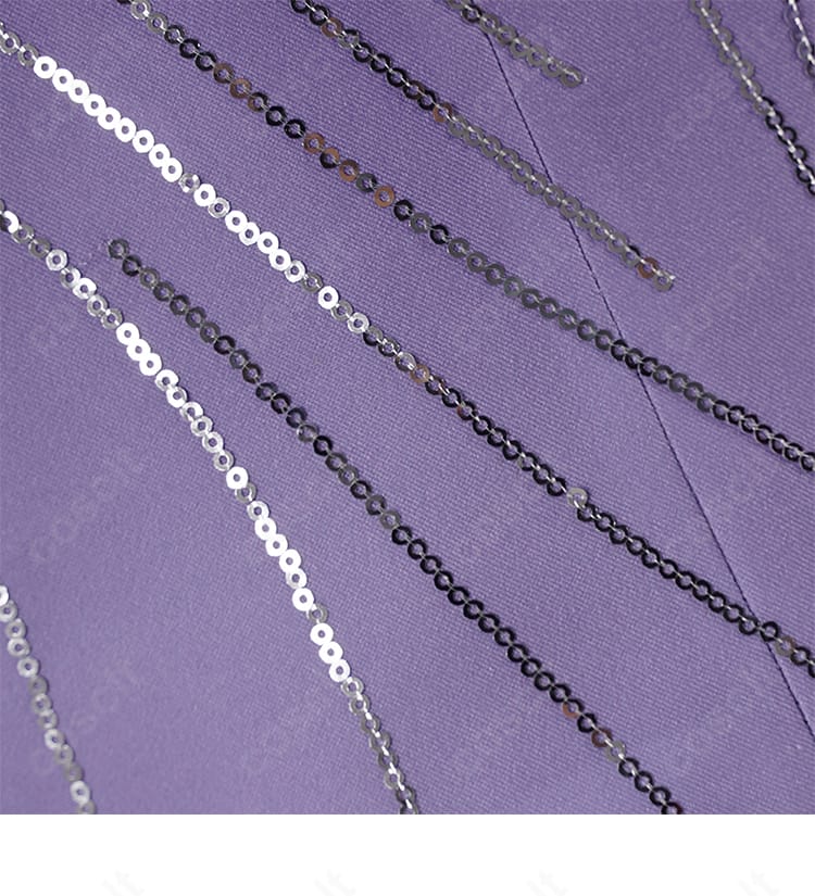 衣装全体の装飾細部まとめ。ネックレス・襟飾り・袖の意匠をバランスよく見せた構図。