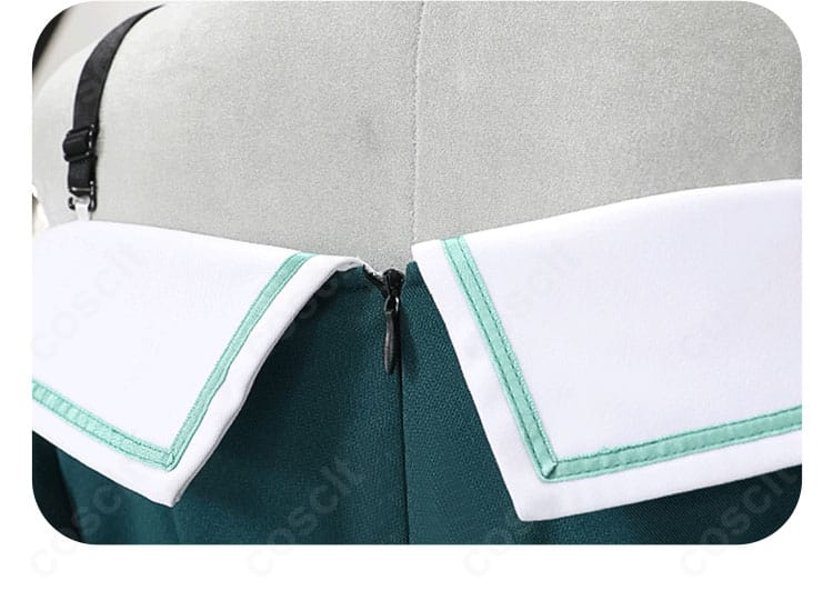 草薙寧々 cat life衣装のチェーン装飾。長さと接続部の構成が分かるディテール写真