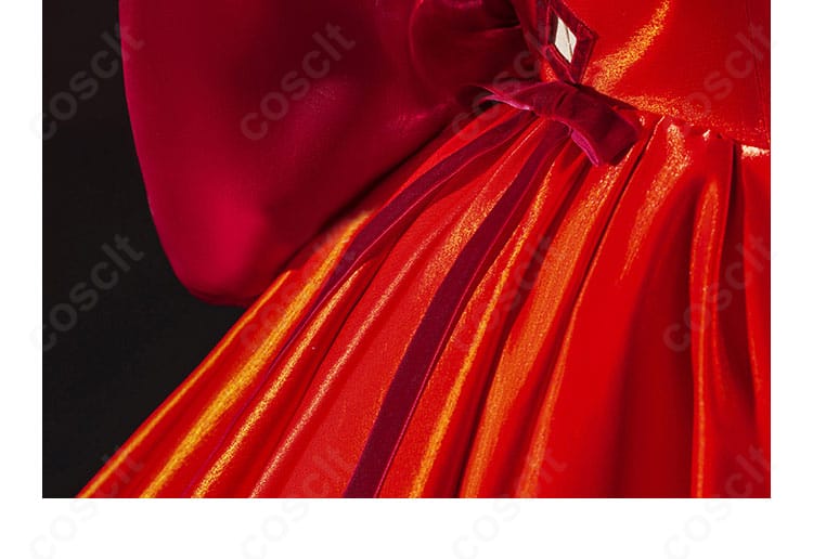 式波・アスカ・ラングレー WILLE版コスプレの腰部装飾ディテール。立体的なパーツと配色を強調。