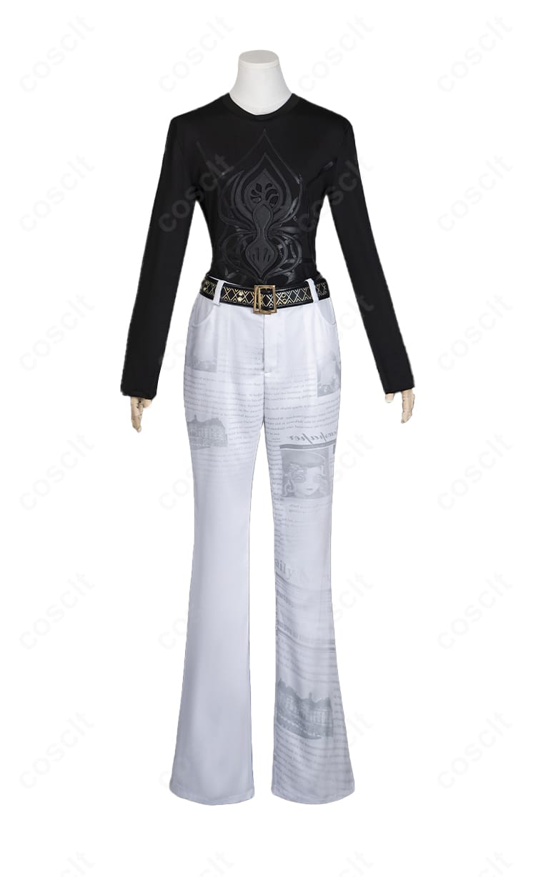 インナー上着の正面ディテール（ボタン位置と縫製ライン）