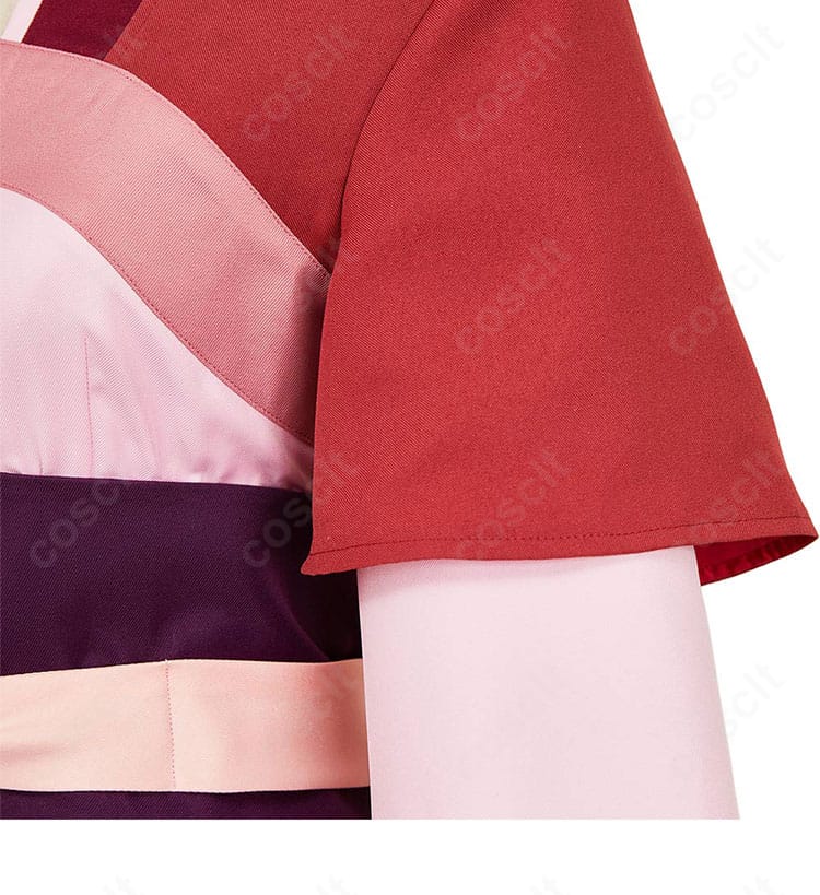 猫猫コスプレ衣装の袖装飾クローズアップ。刺繍と縁取りの質感がわかるカット。