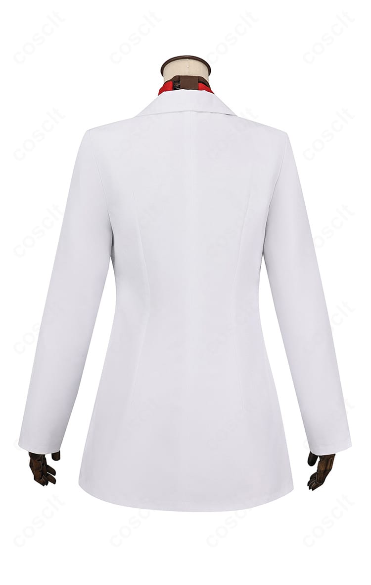 間桐桜 学園制服コスプレの背面。コートの後ろ姿とスカートの落ち感、背中のフィットをチェック。