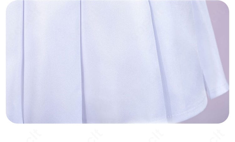 C.C.衣装のスカート裾ディテール。自然なドレープと美しいライン