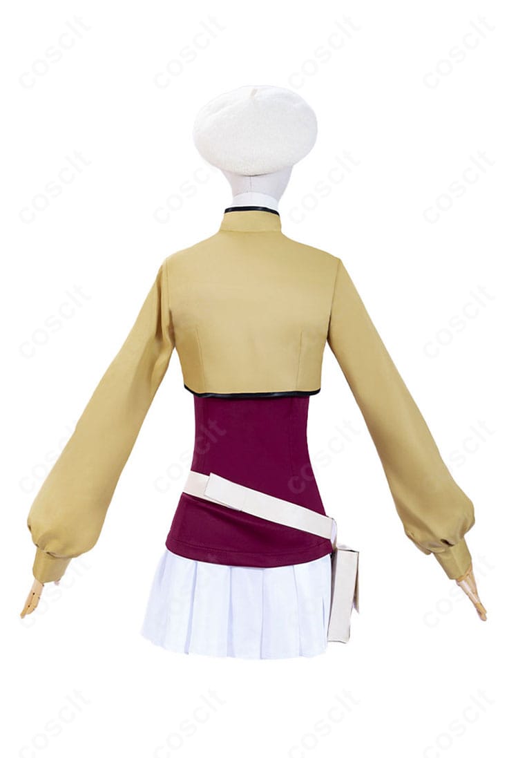 C.C.私服コスプレ衣装の背面。バックスタイルの縫製とラインを忠実に再現