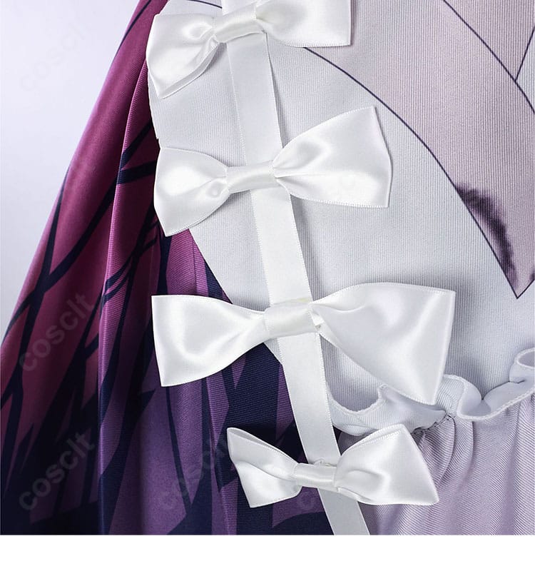 スカート背面の蝶結び装飾にフォーカスした画像。リボンのボリューム感を強調