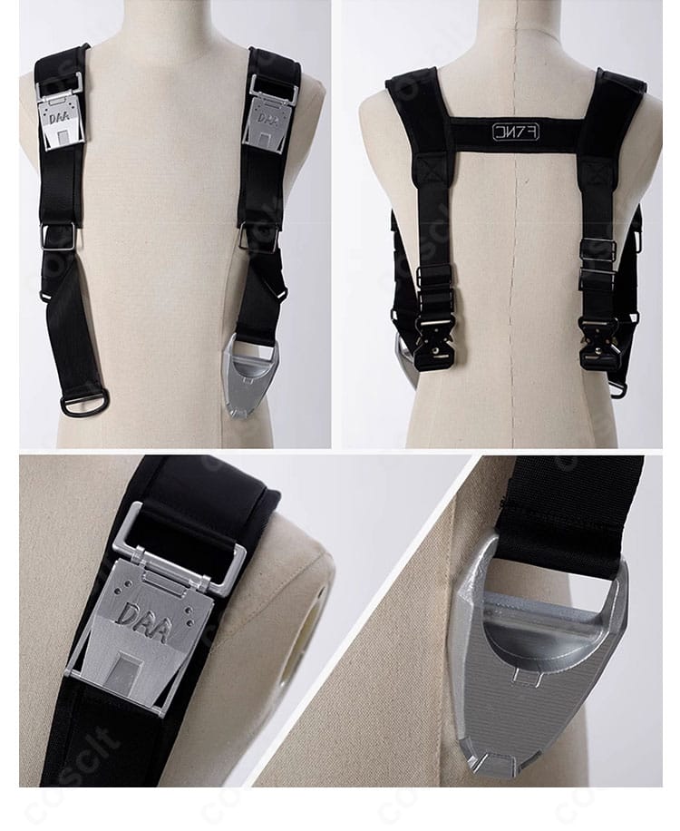 肩ベルトの意匠ディテール。バックルや留め位置の再現性を確認できるアップ。