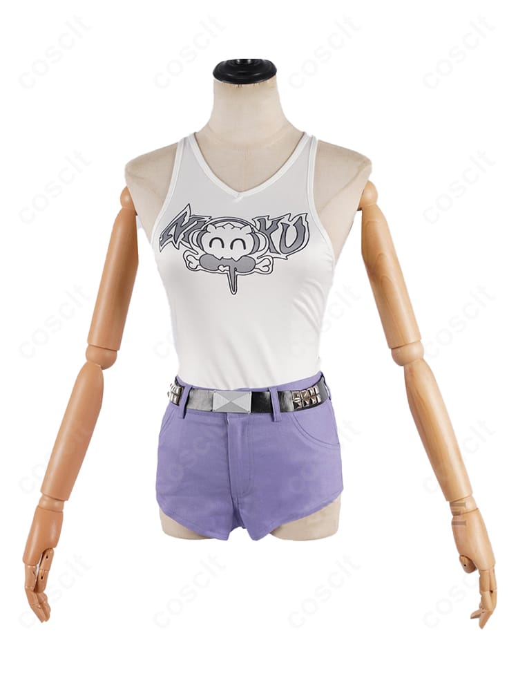 インナー正面の細部。生地の質感とステッチ、胸元の切り替えが見える近接カット。