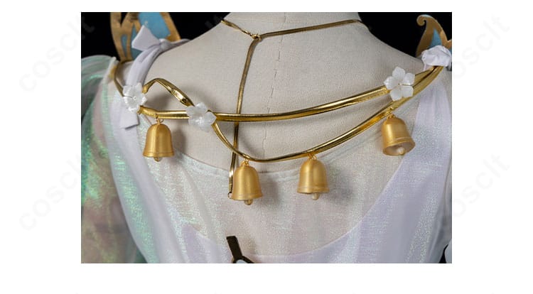 Identity V 気象学者コスの腰部鈴飾りアップ。金具とタッセルの質感、配色バランスを強調したディテール