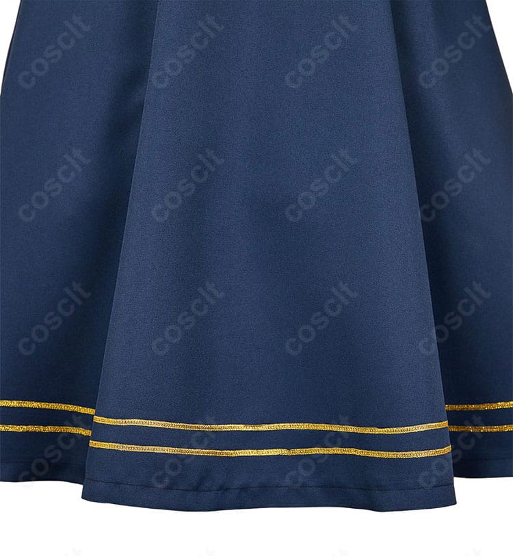 宮尾音夢 コスプレ衣装のスカートデザインとドレープの表情