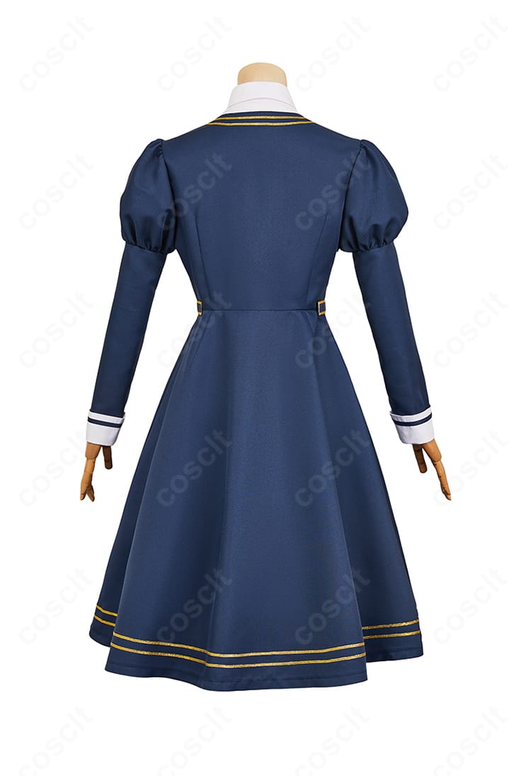 宮尾音夢 コスプレ衣装の背面ディテールとシルエット