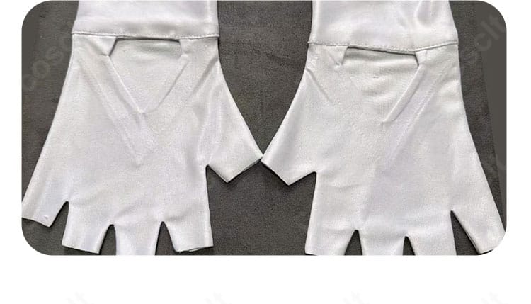 手袋の装飾ディテール。ステッチと素材感が映えるクローズアップ。