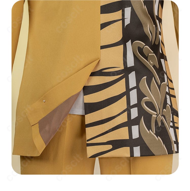 裾の装飾ディテール。レイヤー構成と端処理の美しさが伝わる