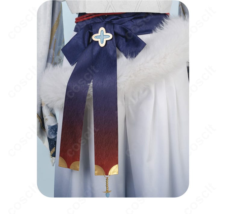 腰部装飾のディテール：腰巻とベルトの重ね構成