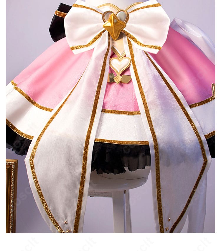 ラブライブ!矢澤にこ衣装 左腰のリボン装飾アップ。配色コントラストとエッジの美しさを提示。