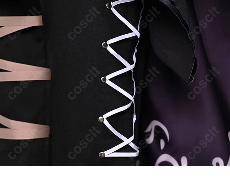 暁山瑞希 衣装のズボン腿部装飾ディテール。アクセントパーツと動きやすさのバランス。