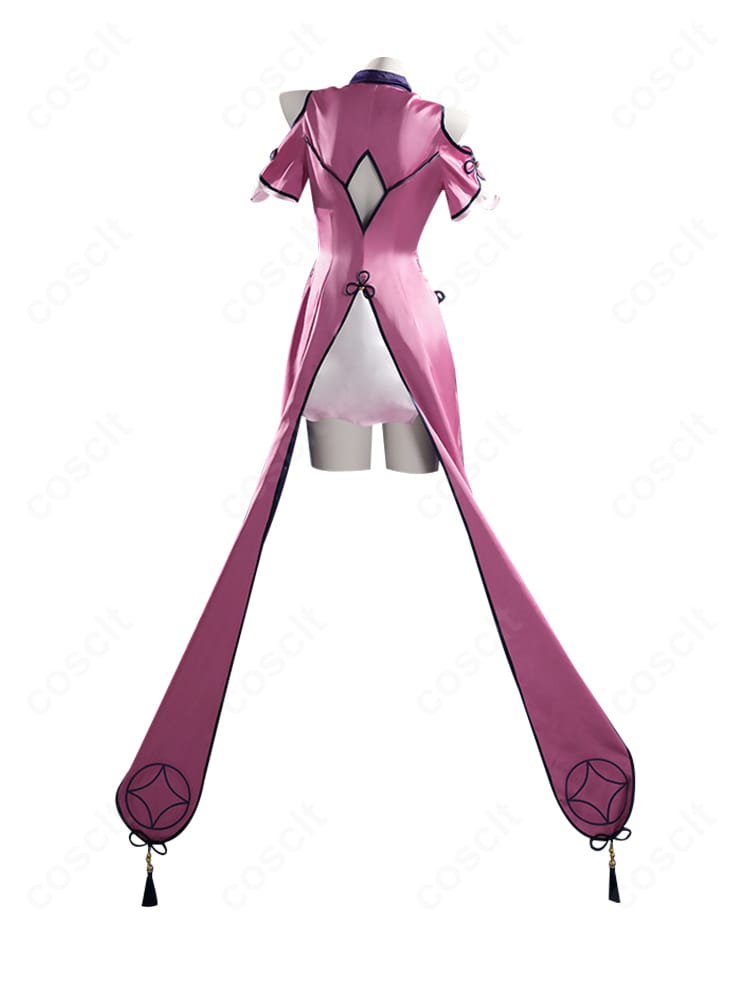 背面全体像|ケープ風ラインと背面装飾の配置が分かるバックビュー