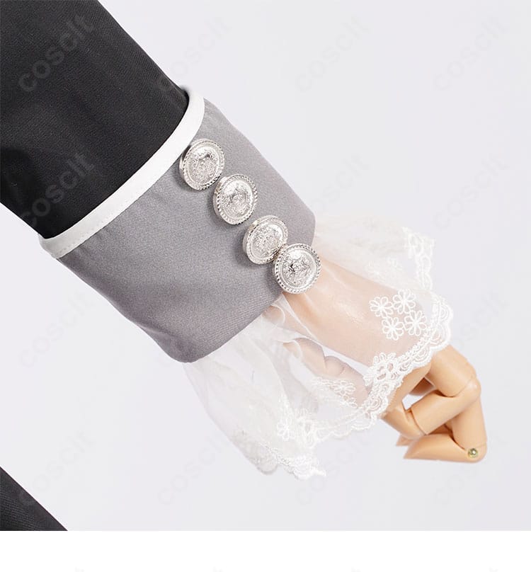 シエル・ファントムハイヴ 27巻衣装の袖ボタン装飾。細部まで行き届いたデザイン再現。