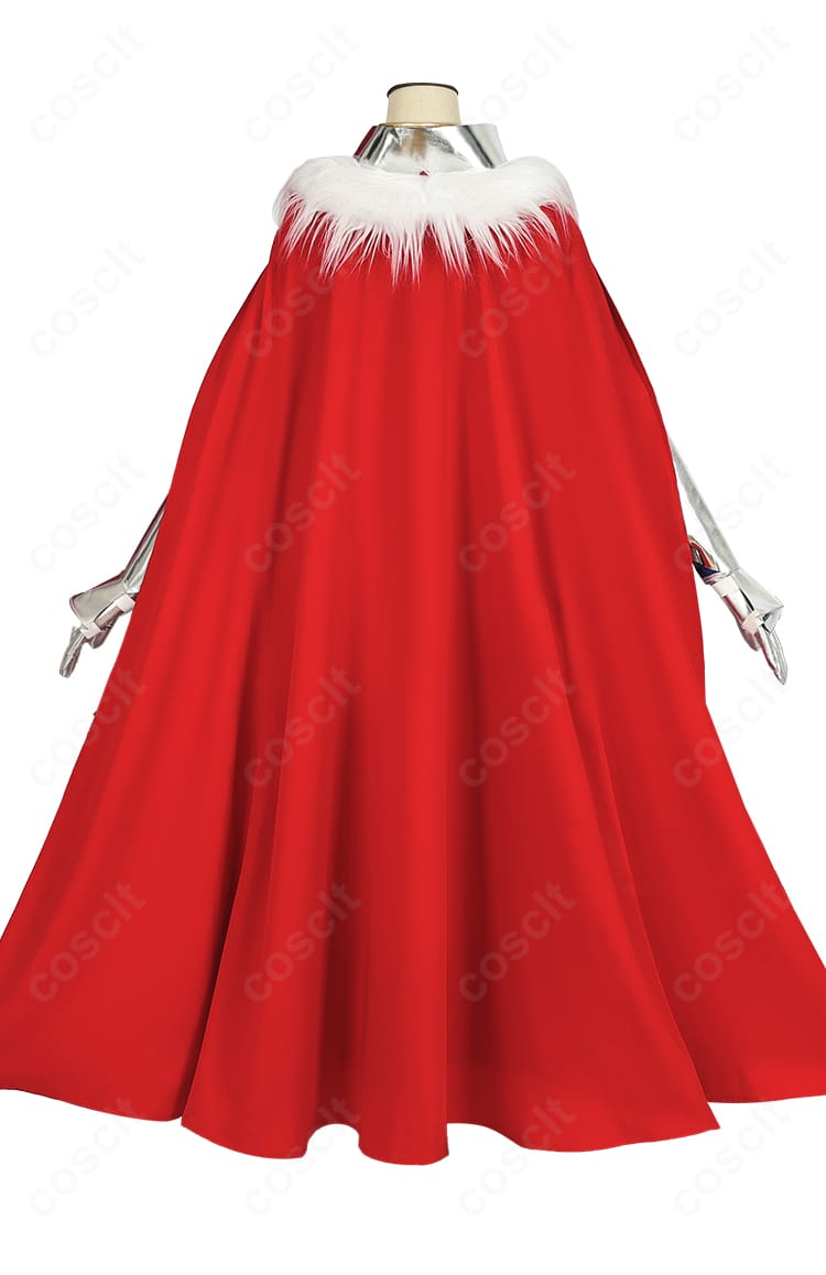 アルトリア（セイバー）衣装の背面。マントのドレープと背面留め具の仕立てを見せる高再現ディテール。