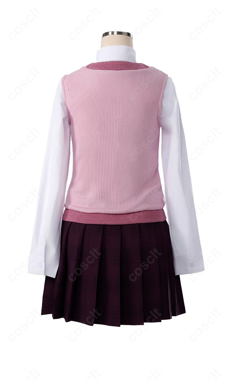 赤松楓 コスプレ衣装の背面カット。背中のラインとスカートの落ち感、整ったシルエットが伝わるリアビュー。